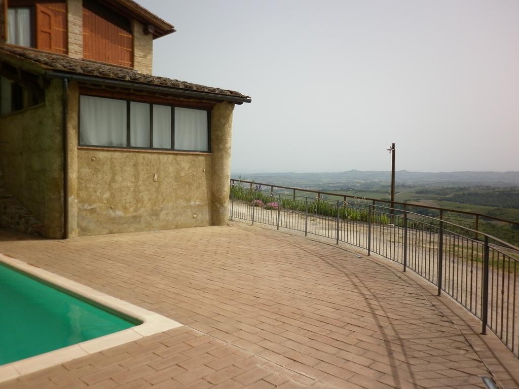 Podere Le Grotte San Gimignano Zewnętrze zdjęcie